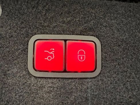 Used 2019 Mercedes-Benz S 560 4MATIC Sedan image 22