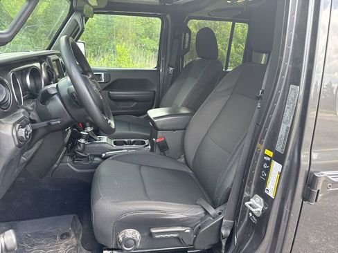 Used 2022 Jeep Gladiator Sport AWD/4WD image 8