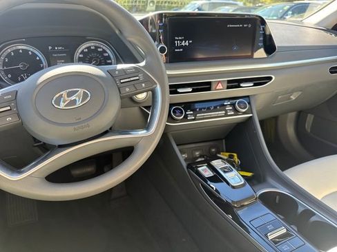 Certified 2023 Hyundai Sonata SEL w/ Preferred Accessory Package image 14