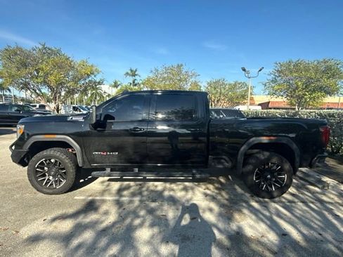 Used 2020 GMC Sierra 2500 AT4 w/ AT4 Premium Package AWD/4WD image 1