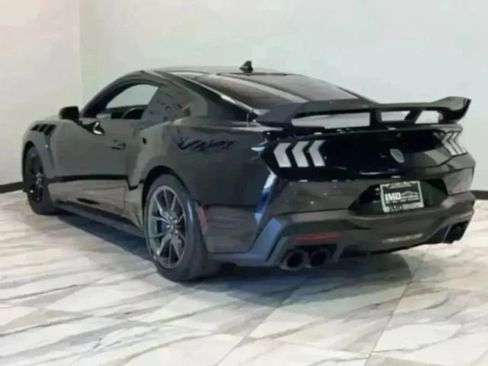 Used 2025 Ford Mustang Dark Horse image 8