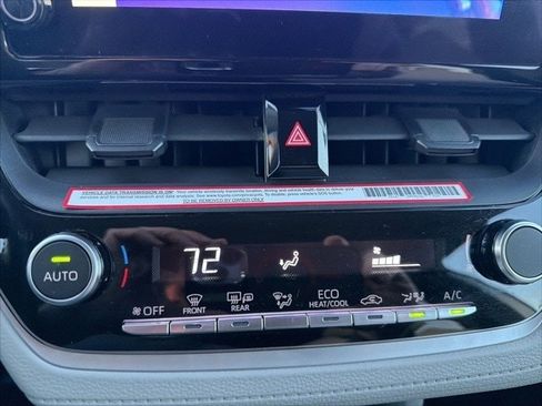 Certified 2023 Toyota Corolla Cross LE image 18