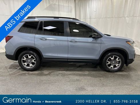 Used 2022 Honda Passport TrailSport image 11