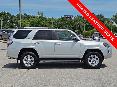 Used 2022 Toyota 4Runner SR5 Premium AWD/4WD image 6