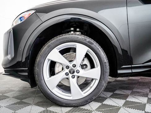 Certified 2025 Audi Q5 Premium Plus w/ Premium Plus image 6