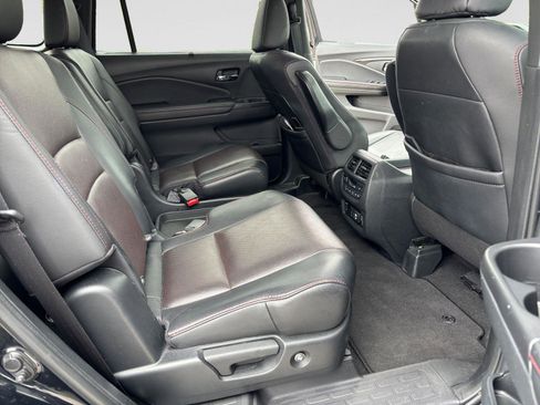 Used 2021 Honda Pilot Black Edition image 46