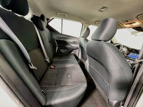 Used 2024 Nissan Kicks SV FWD image 28