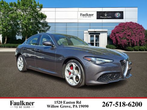 Used 2023 Alfa Romeo Giulia AWD w/ Quick Order Package 22X Lusso image 1