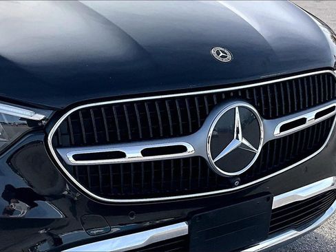 Used 2023 Mercedes-Benz GLC 300 4MATIC image 27