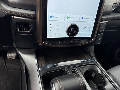 Used 2023 Ford F150 Lightning Lariat image 29