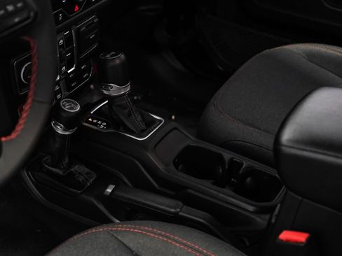 Used 2024 Jeep Wrangler Unlimited Rubicon image 28