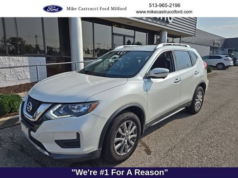 Used 2017 Nissan Rogue SV w/ SV Premium Package AWD/4WD image 1