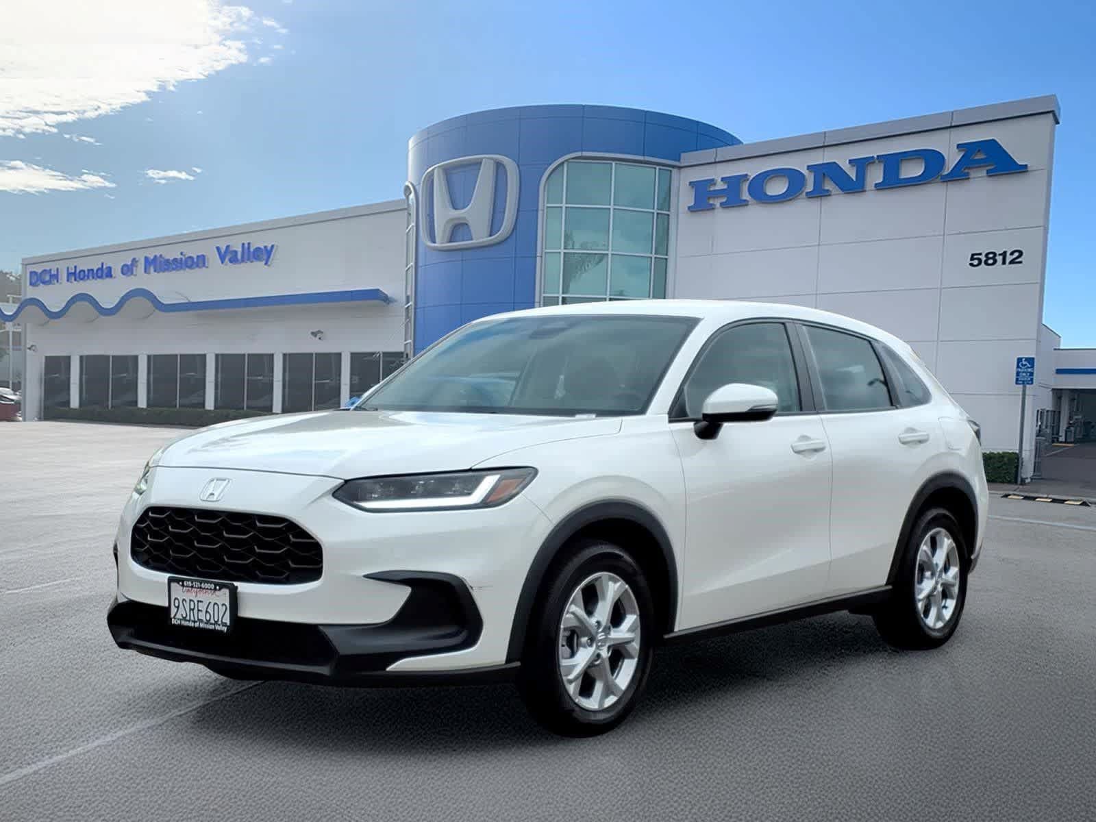 Used 2025 Honda HR-V LX image 1