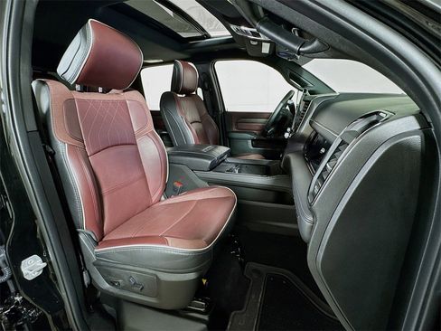 Used 2025 RAM 2500 Limited image 28