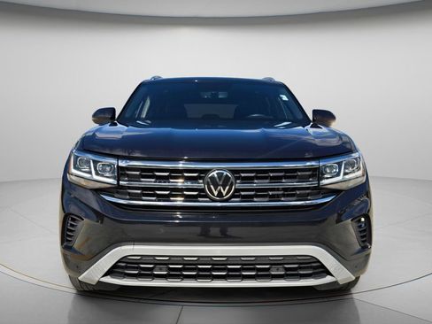 Used 2023 Volkswagen Atlas Cross Sport SE w/ Panoramic Sunroof Package image 4
