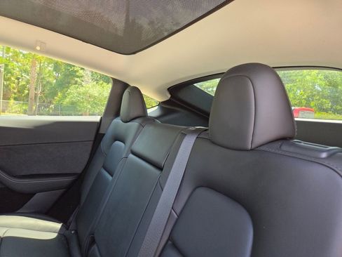 Used 2023 Tesla Model Y Performance AWD/4WD image 21