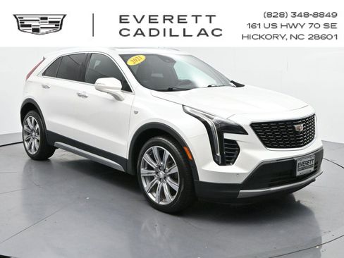 Used 2021 Cadillac XT4 Premium Luxury w/ Technology Package AWD/4WD image 1