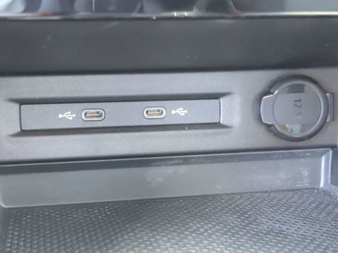 Certified 2023 Volkswagen Taos S FWD image 21
