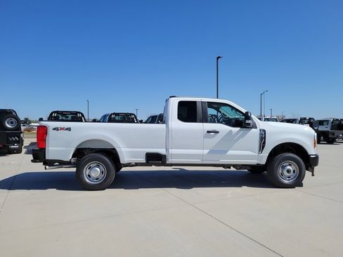 New 2025 Ford F350 XL image 2