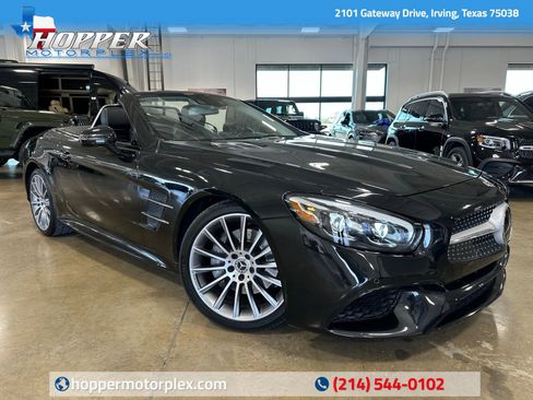 Used 2019 Mercedes-Benz SL 550 image 1