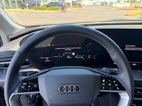 Used 2025 Audi Q5 Premium w/ Convenience Package AWD/4WD image 13