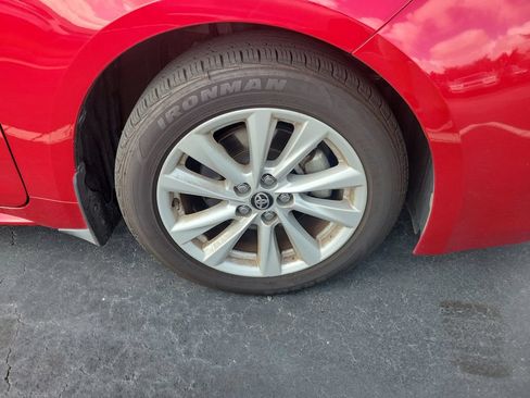 Used 2024 Toyota Corolla SE w/ SE Package FWD image 9