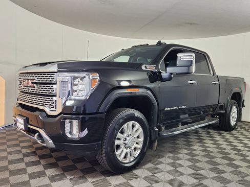 Used 2020 GMC Sierra 2500 Denali w/ Denali Ultimate Package image 3