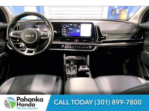 Used 2024 Kia Sportage EX image 16