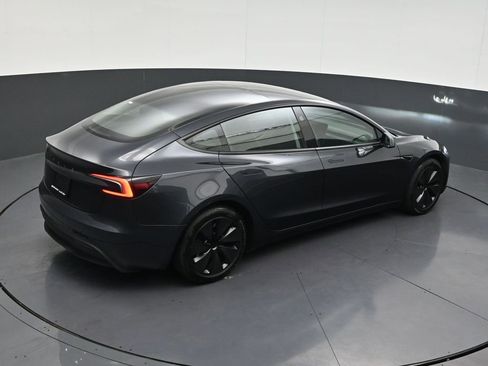 Used 2024 Tesla Model 3 Standard Range RWD image 18