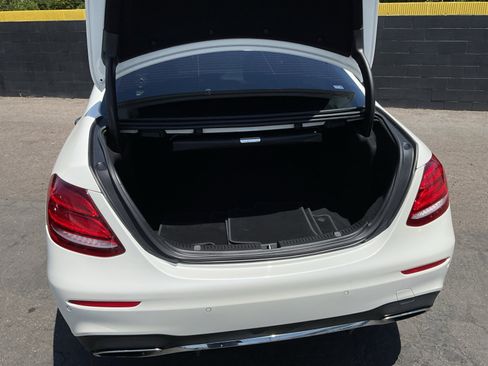 Used 2017 Mercedes-Benz E 300 image 25