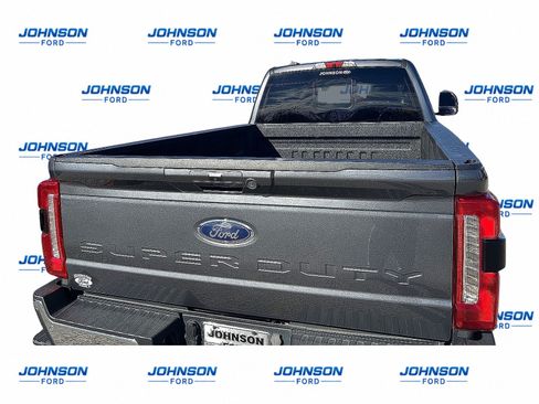 Used 2023 Ford F350 Lariat w/ Tow Technology Package AWD/4WD image 4