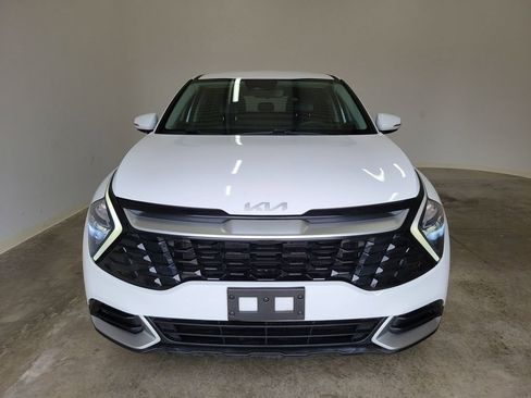 Used 2023 Kia Sportage EX FWD image 2