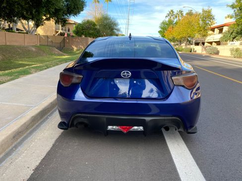Used 2016 Scion FR-S image 3