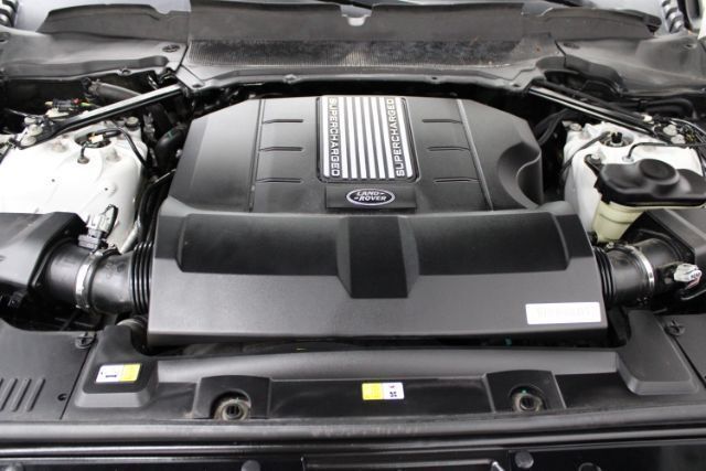 Used 2020 Land Rover Range Rover HSE AWD/4WD image 28
