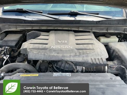 Used 2018 Nissan Titan SV w/ SV Convenience Package AWD/4WD image 29