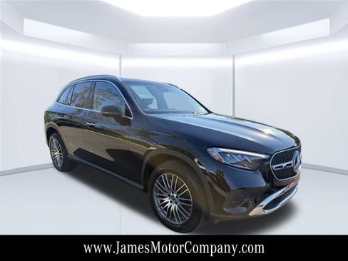 Certified 2026 Mercedes-Benz GLC 300 4MATIC image 5