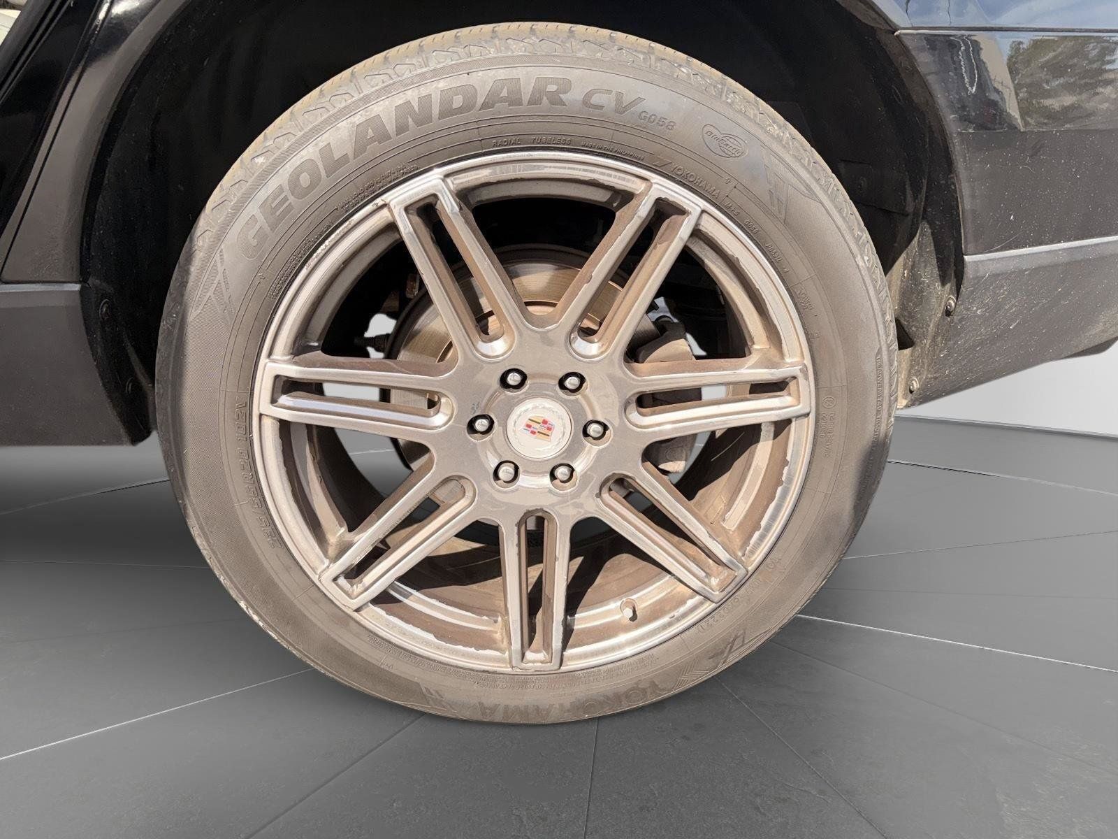 Used 2015 Cadillac SRX Performance w/ Driver Awareness Package FWD image 6