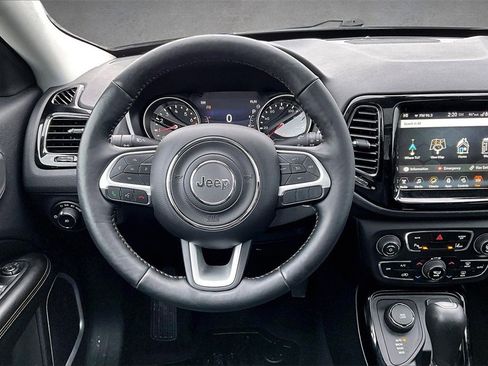 Used 2018 Jeep Compass Limited w/ Navigation Group image 8