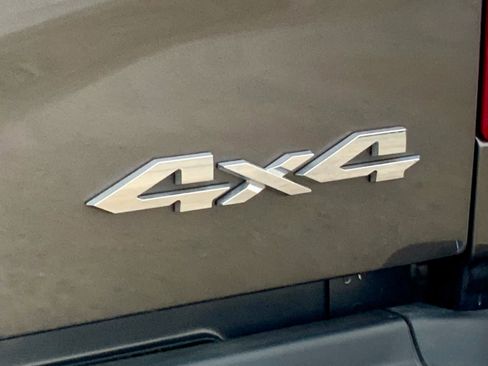 Used 2024 RAM 2500 Tradesman w/ Chrome Appearance Group image 21