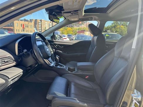 Used 2023 Subaru Outback Limited image 16