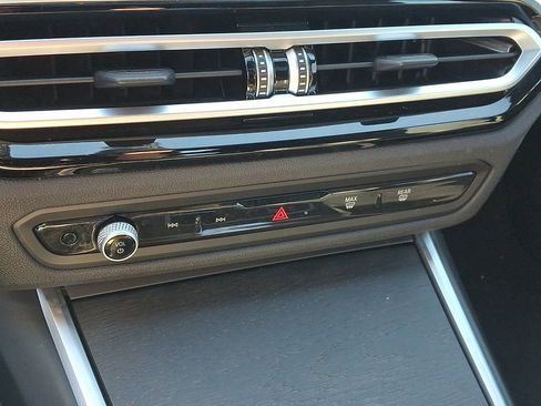 Used 2023 BMW i4 eDrive40 w/ Premium Package image 16