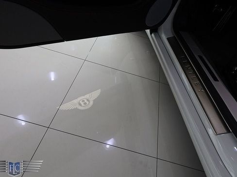 Used 2022 Bentley Continental GT V8 AWD/4WD image 14