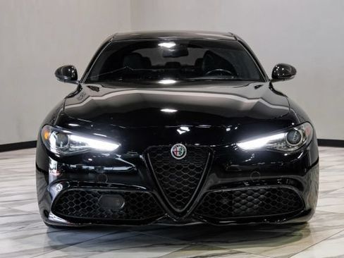 Used 2020 Alfa Romeo Giulia Ti Sport w/ Quick Order Package 22U Sport RWD image 7