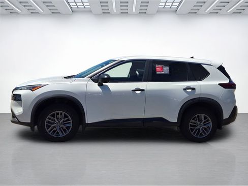 Used 2023 Nissan Rogue S AWD/4WD image 8