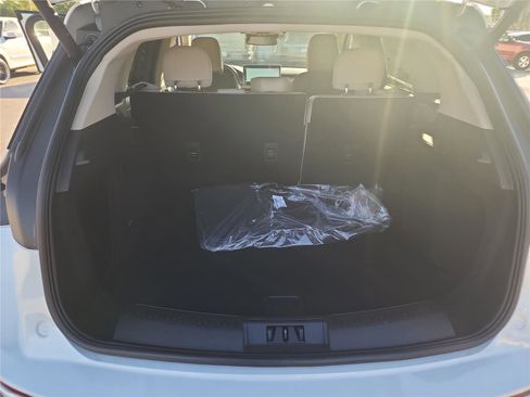 New 2026 Lincoln Corsair Premiere image 18