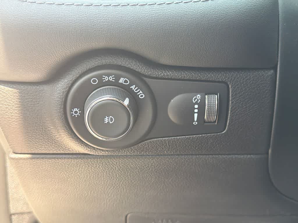 Used 2021 Dodge Durango Citadel RWD image 31