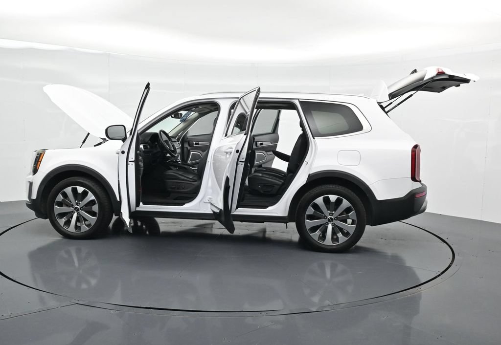 Used 2022 Kia Telluride S AWD/4WD image 43