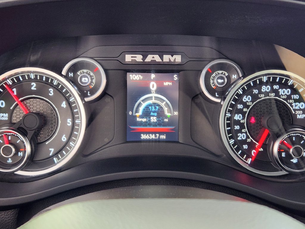 Used 2024 RAM 2500 Big Horn AWD/4WD image 20