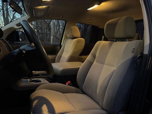 Used 2010 Toyota Tundra 4x4 Double Cab image 14