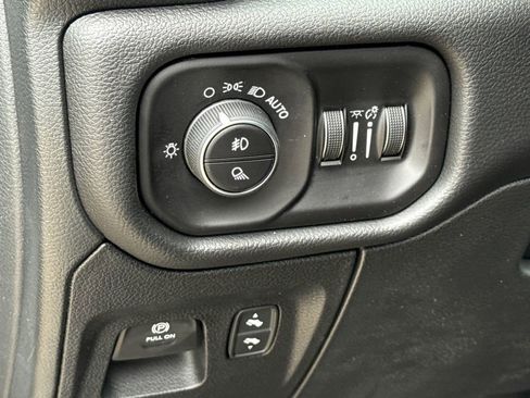 New 2026 RAM 1500 Laramie AWD/4WD image 23